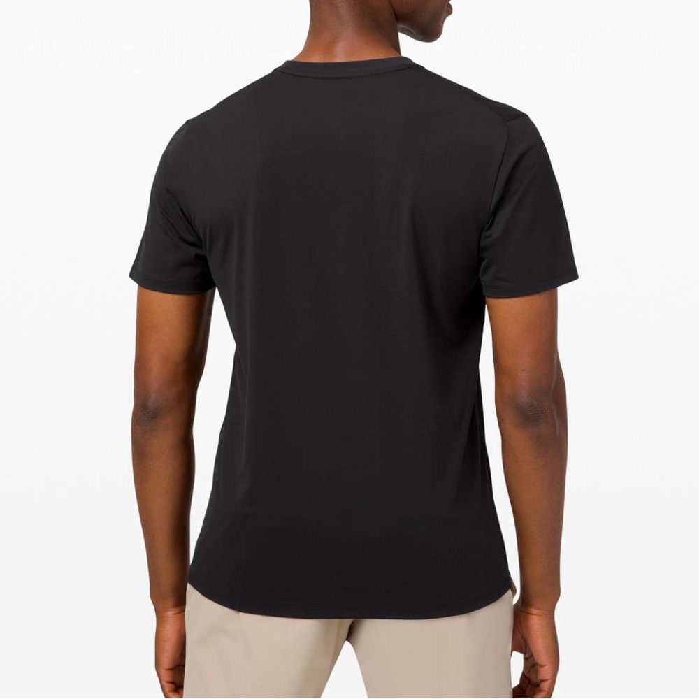 Lululemon Men’s The Fundamental Short Sleeve Black Henley Shirt - Picture 2 of 9